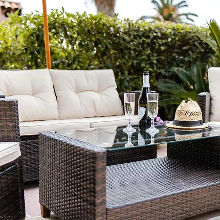 Ascheri - Grimaldi, Vila Ventimiglia